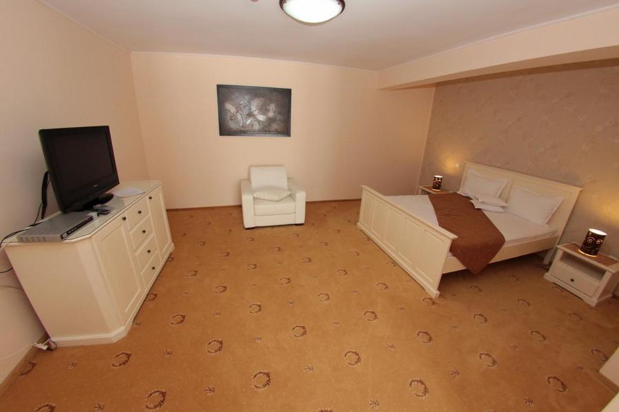 Hotel Imperium Suceava Exterior photo